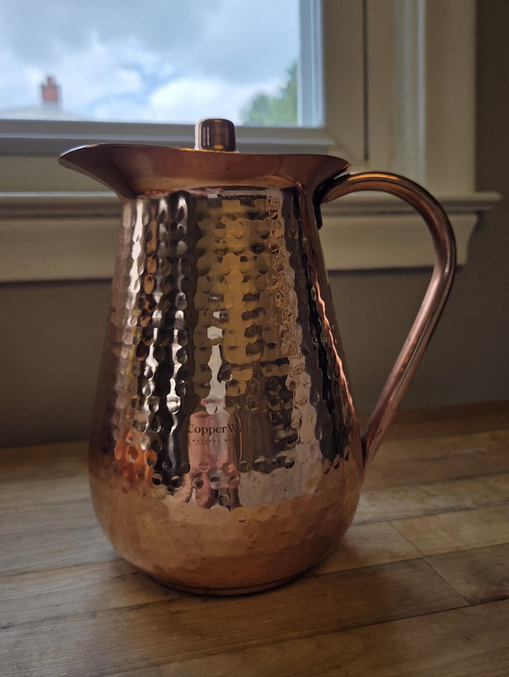 Copper Water Hammered Water Pitcher with Lid - Picture 2 of 9